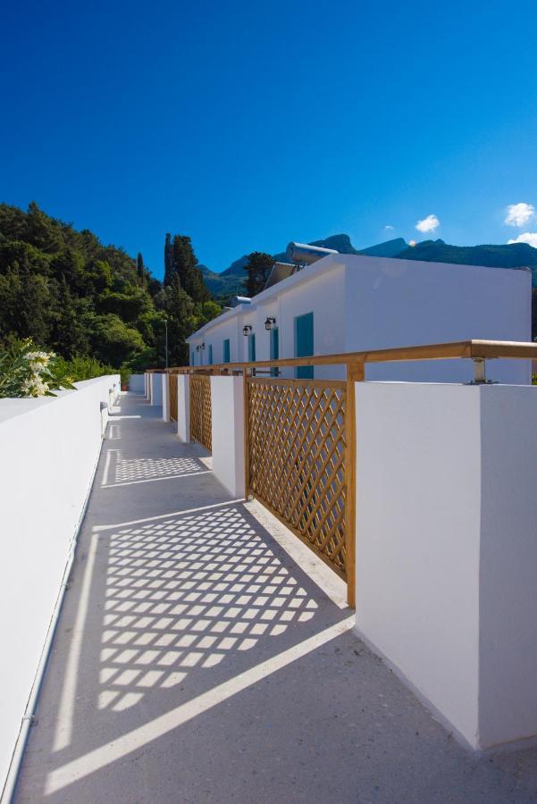 Vesper Aparthotel Kokkari Exterior photo