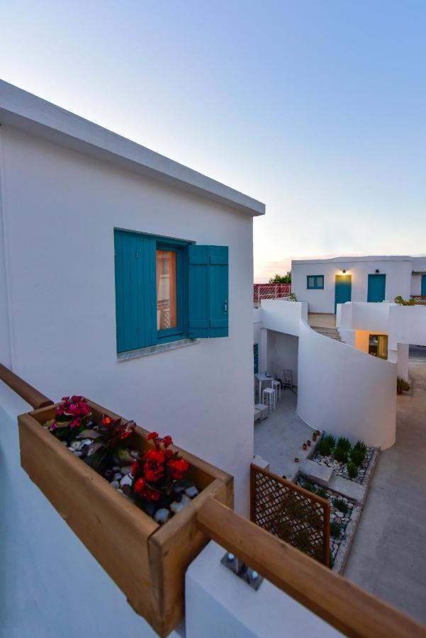Vesper Aparthotel Kokkari Exterior photo